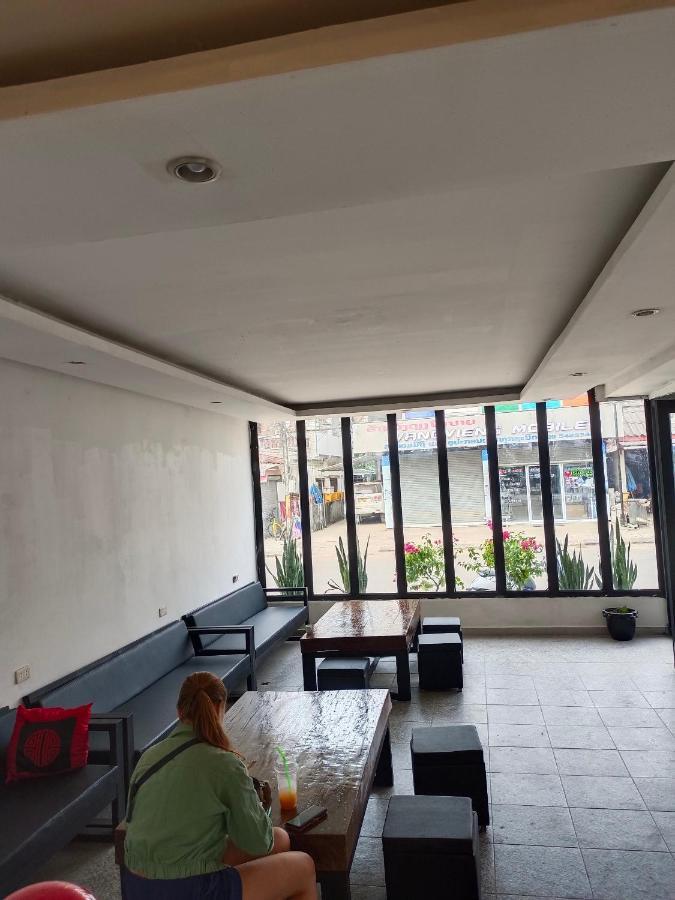 Vang Vieng Trendy Hotel Exterior photo